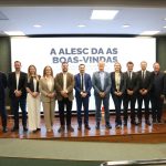 deputados reunidos com Julio Garcia. Crédito: Daniel Conzi/Agência Alesc